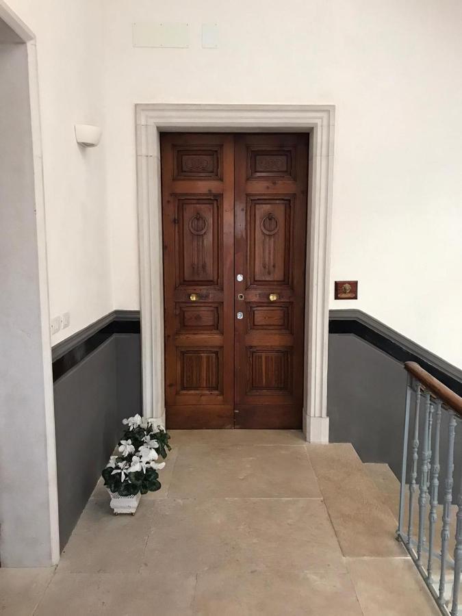 Palazzo Romanelli B&B Trani Ngoại thất bức ảnh