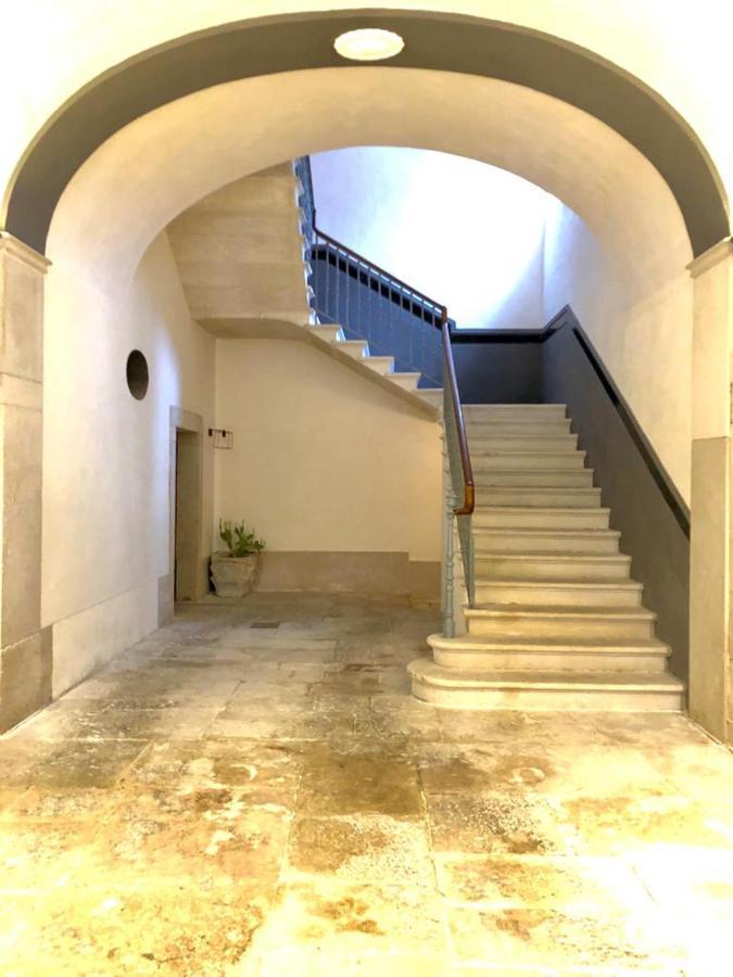 Palazzo Romanelli B&B Trani Ngoại thất bức ảnh