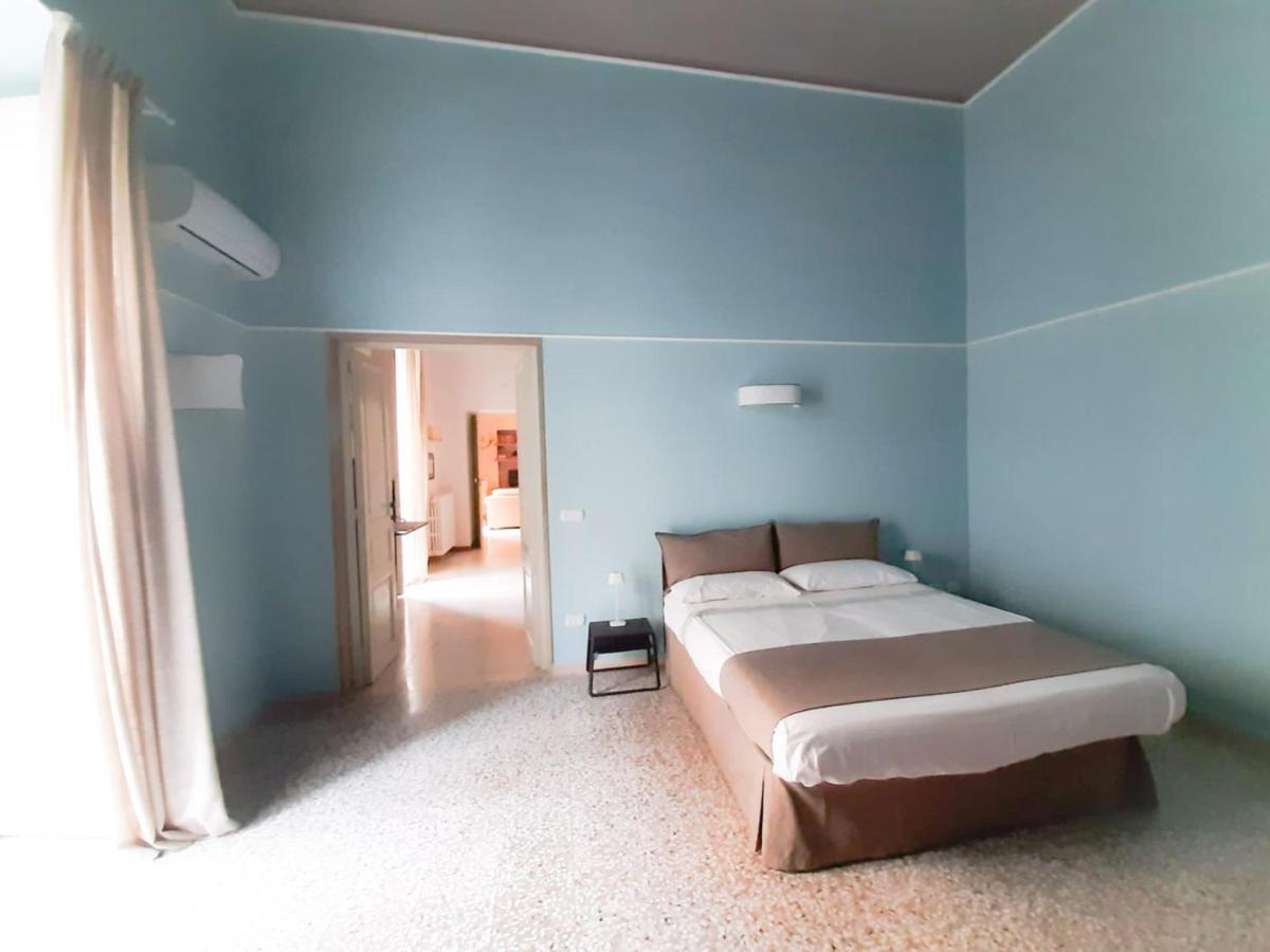 Palazzo Romanelli B&B Trani Ngoại thất bức ảnh